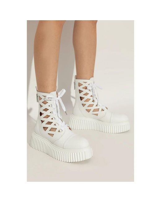 Lace-Up Boots di Agl Attilio Giusti Leombruni in White