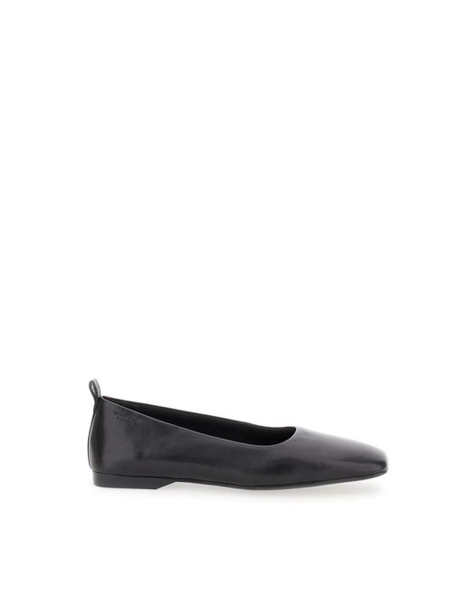 Zapatos planos de cuero negro delia Vagabond de color Black