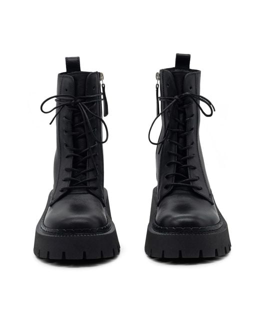 Lace-Up Boots di Vic Matié in Black