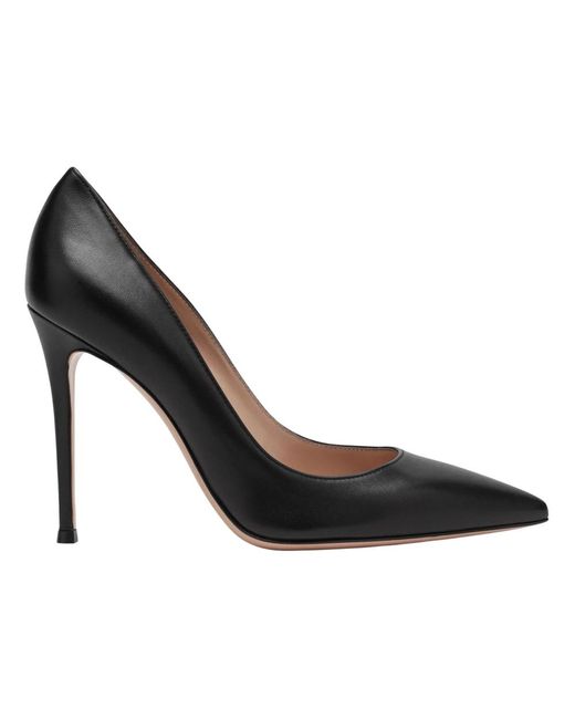 Gianvito Rossi Black Pumps