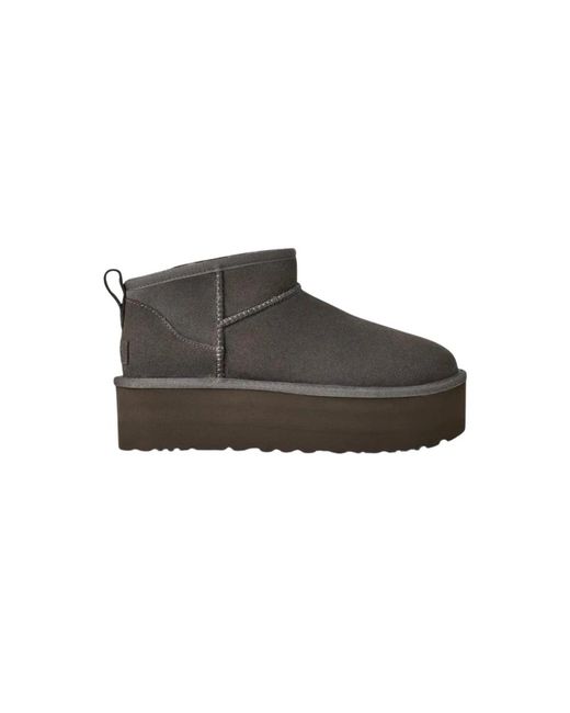Winter Boots di Ugg in Gray