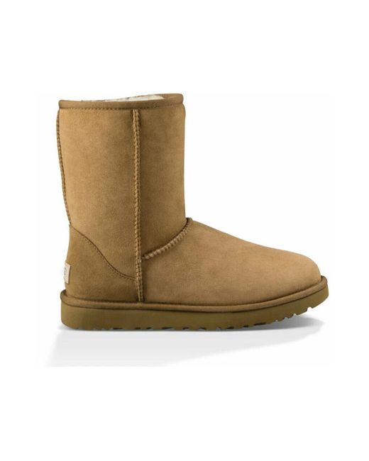 Stivaletti classic short ii di Ugg in Natural