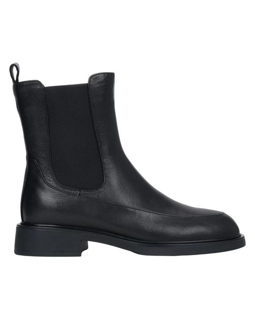 ESTRO Black Chelsea Boots
