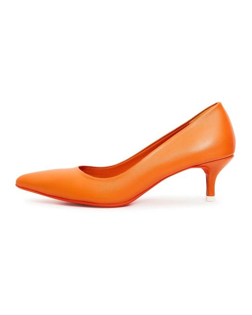 Pumps di CESARE GASPARI in Orange