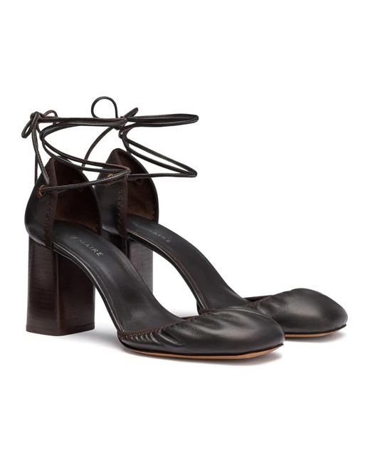 Pumps di Lemaire in Black
