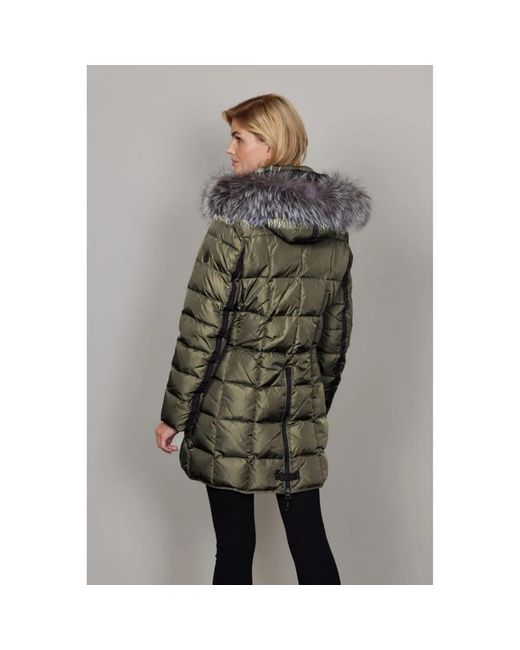 Junge Mary Down Jacket in het Green