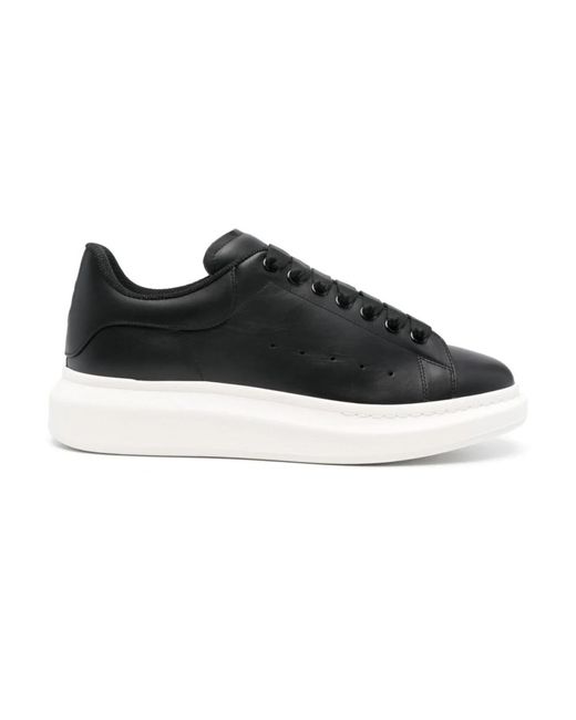 McQueen Schoenen ,Zwart ,Zwarte Sneakers Voor Een Stijlvolle Look in het Black voor heren