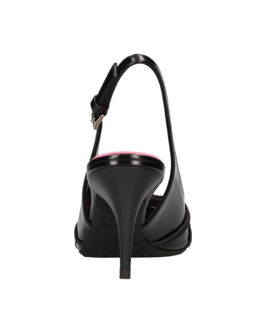 N°21 Black Pumps