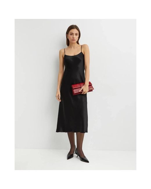Vince Kleedjes ,Zwart ,Satijn Satijnen Slip Dress in het Black