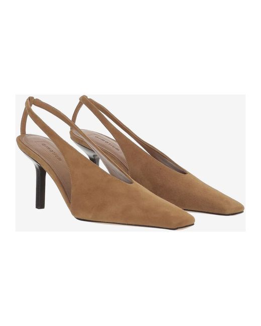 ARMARIUM Brown Pumps