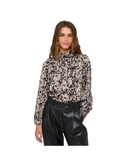 Dea Kudibal Kikkidea Stretch Silk Blouse in het Black