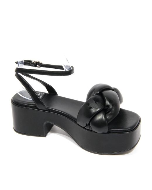 High Heel Sandals di Jeffrey Campbell in Black