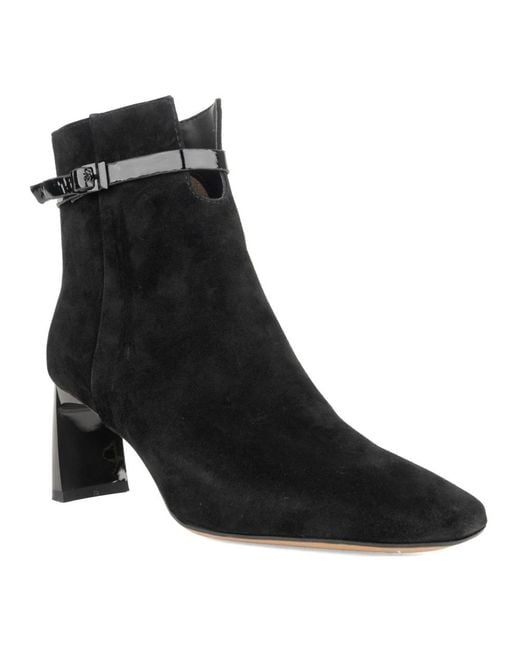 Linda Baumann Black Heeled Boots