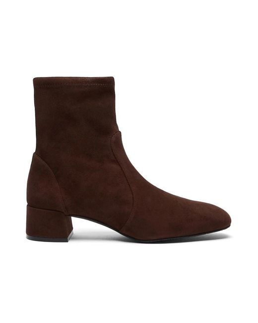Heeled Boots di Stuart Weitzman in Brown