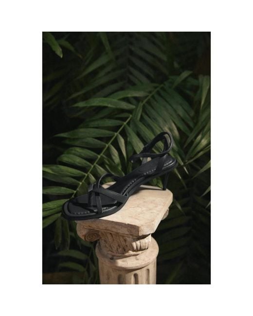 ESTRO Black High Heel Sandals