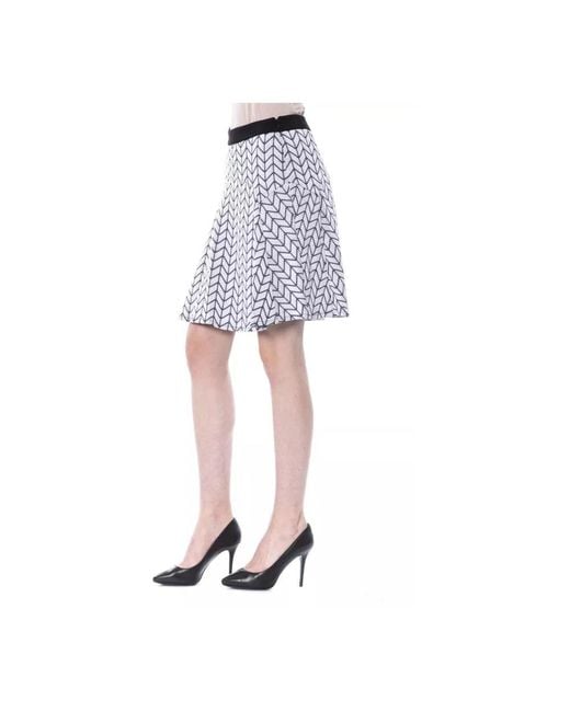 Short Skirts Byblos en coloris Blue