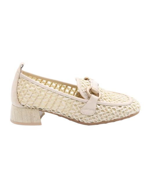 Hispanitas White Pumps
