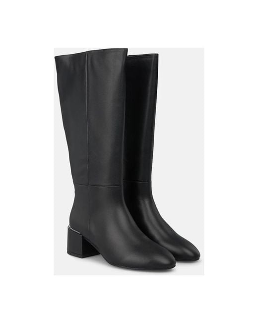 Alma En Pena. Black Heeled Boots