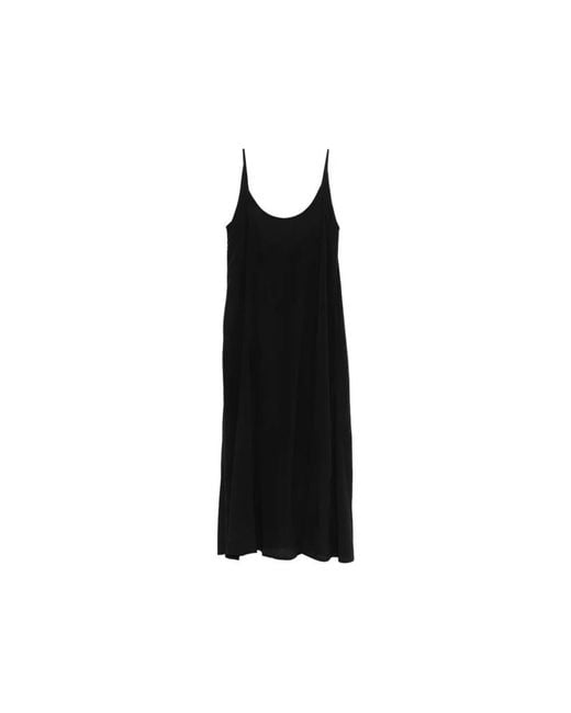 Baserange Ade Jurk in het Black