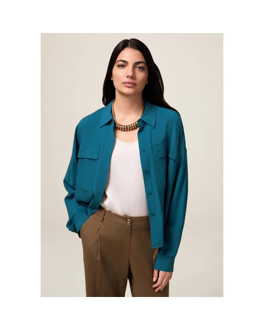 Oltre Overhemden ,Blauw ,Viscose Blouse Met Borstzakken in het Blue