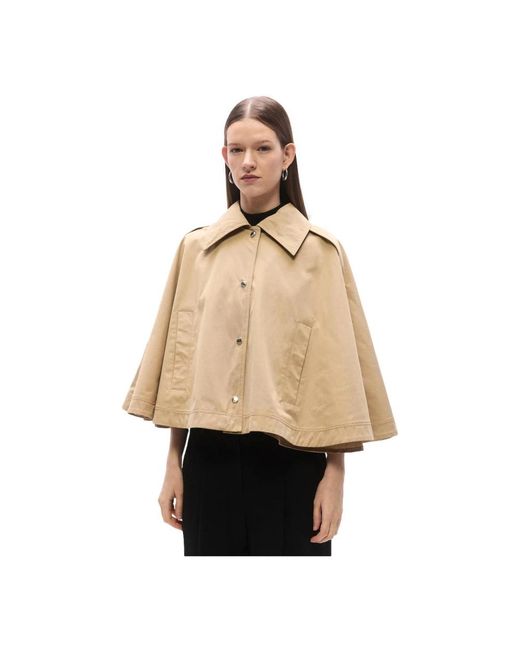 Capes Boss de color Natural