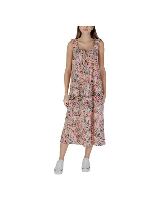B.Young Kleedjes ,Veelkleurig ,Katoen Roze Bedrukte Zomerjurk Met Bandjes in het Brown