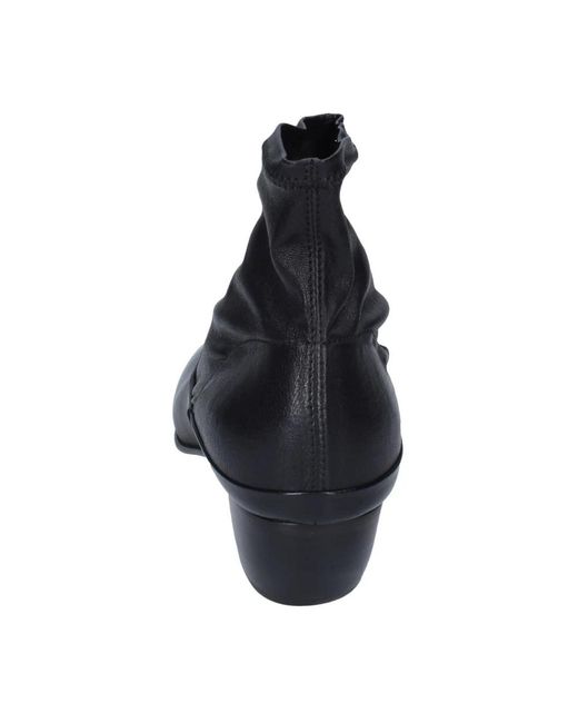 Moma Black Heeled Boots
