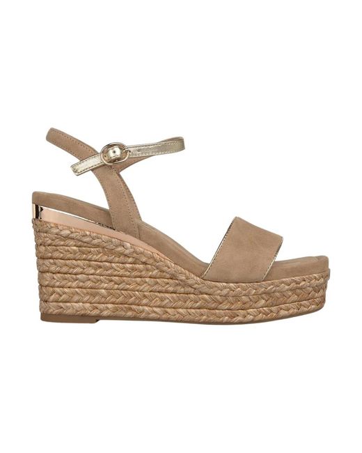 Alma En Pena. Natural Wedges
