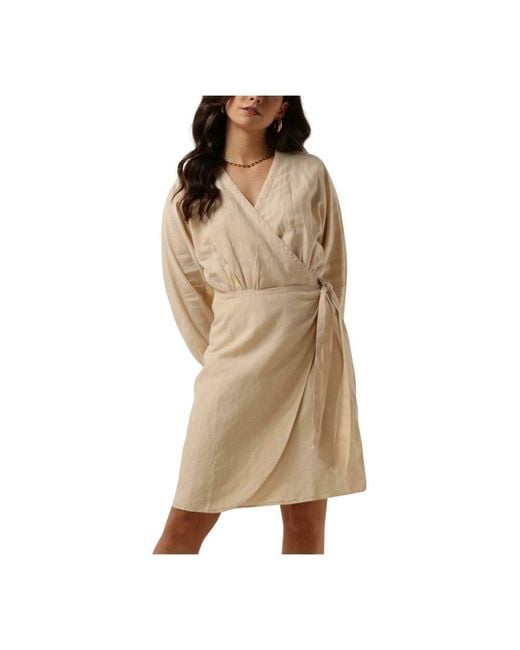 Moss Copenhagen Natural Wrap Kleid Must-Have Eleganter Look