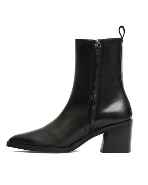 Poeve Black Heeled Boots