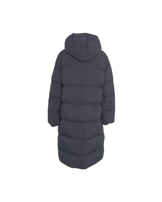 Blauer Parkas in het Blue
