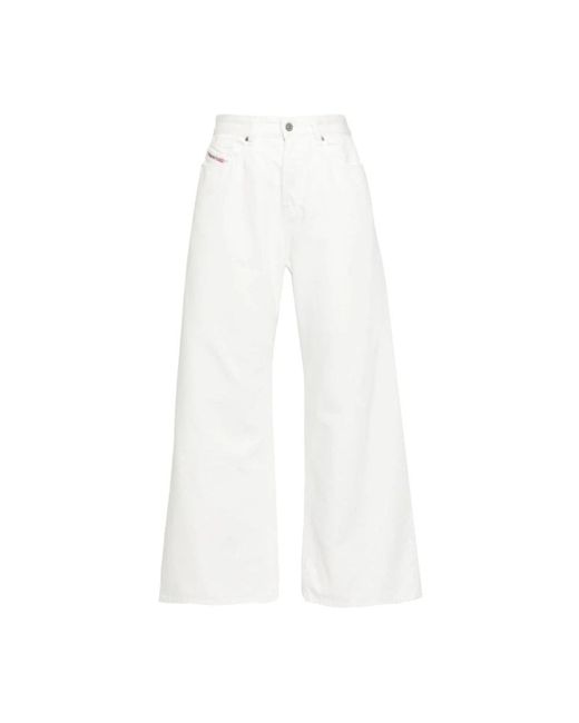 A06926 09i41 pantaloni jeans di DIESEL in White