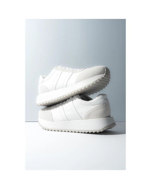 ESTRO White Sneakers