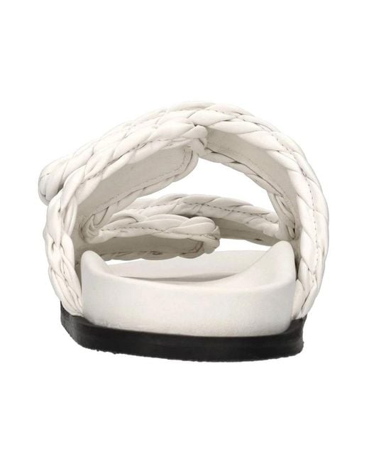 Elena Iachi White Sliders