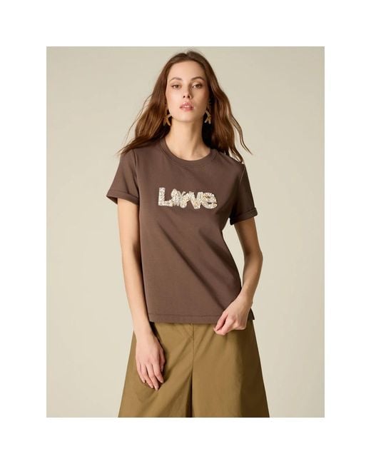 T-Shirts Oltre de color Brown