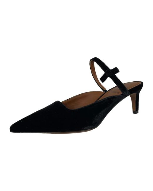 L'Autre Chose Black Pumps