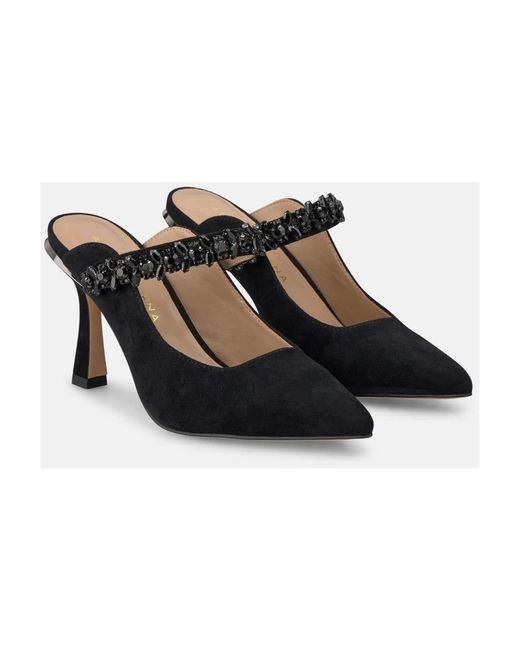 Alma En Pena. Black Heeled Mules