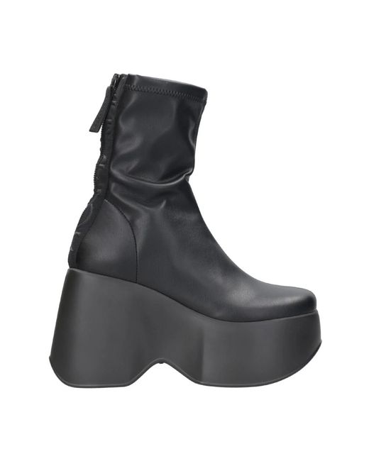 Vic Matié Women's Black Wedges