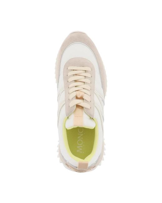 Moncler White Sneakers,gesteppte nylon sneakers mit wildleder
