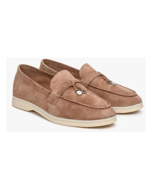 ESTRO Brown Loafers