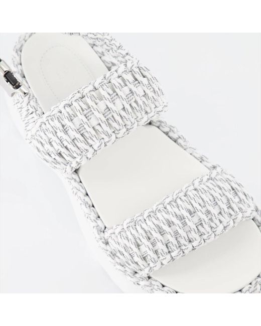 Shoes > sandals > flat sandals Moncler en coloris White