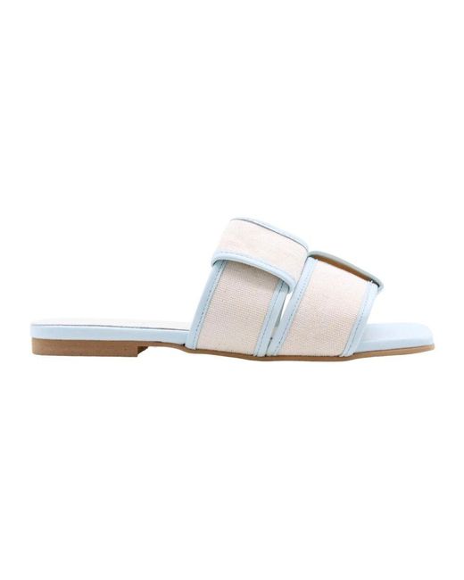 Sliders March23 en coloris White