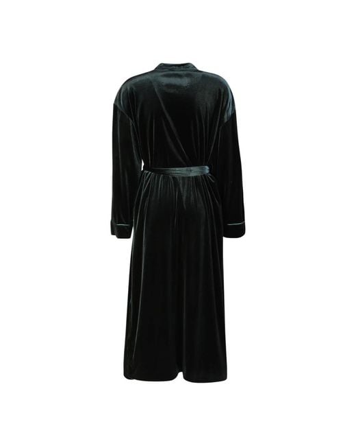 Blanca Vita Black Robes