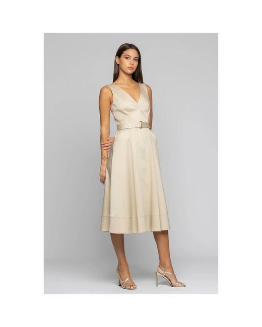 Kocca Midi Dresses in het Natural