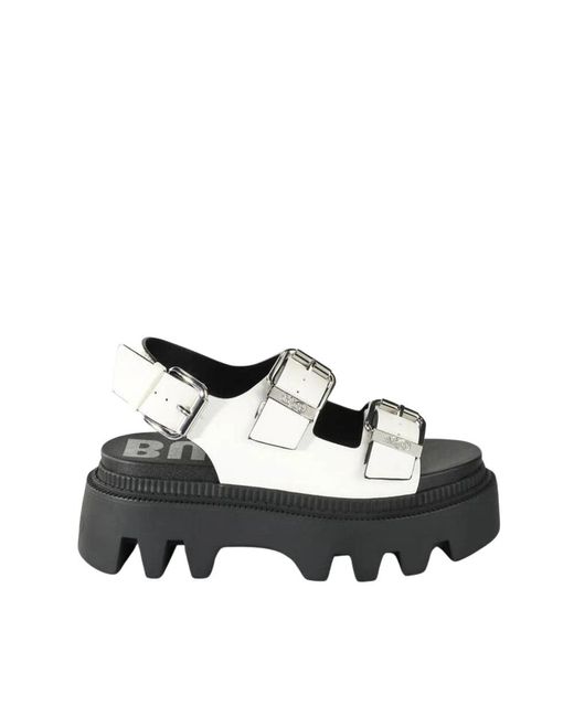Flat Sandals di Buffalo in Black
