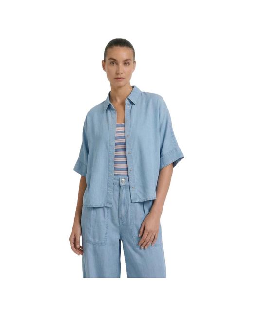 Ouí Blue Shirts