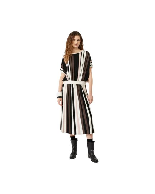 Weekend by Maxmara Midi Skirts in het Black