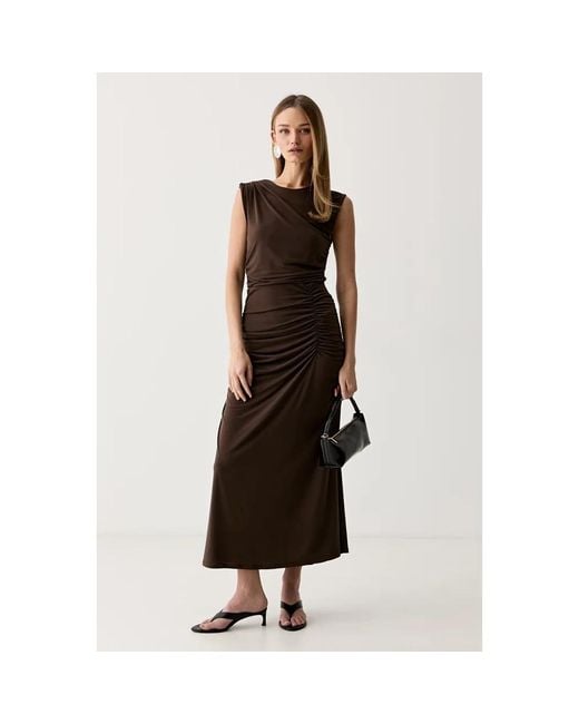 Midi Skirts Gestuz de color Brown