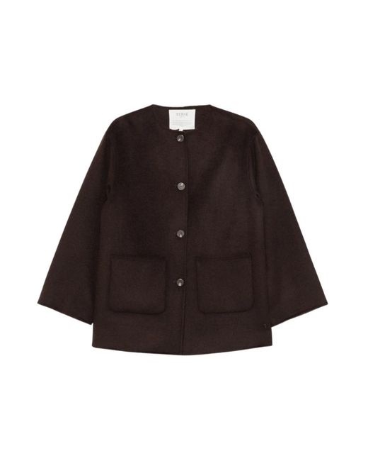Light Jackets di Yerse in Brown