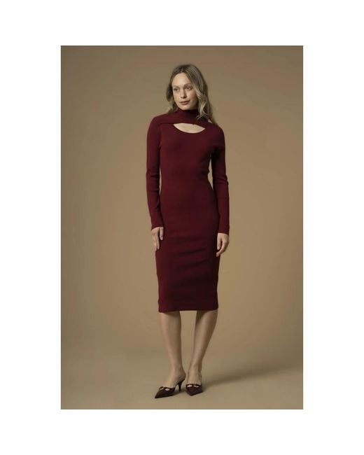 Kocca Elegante Hooggesloten Sweaterjurk in het Red